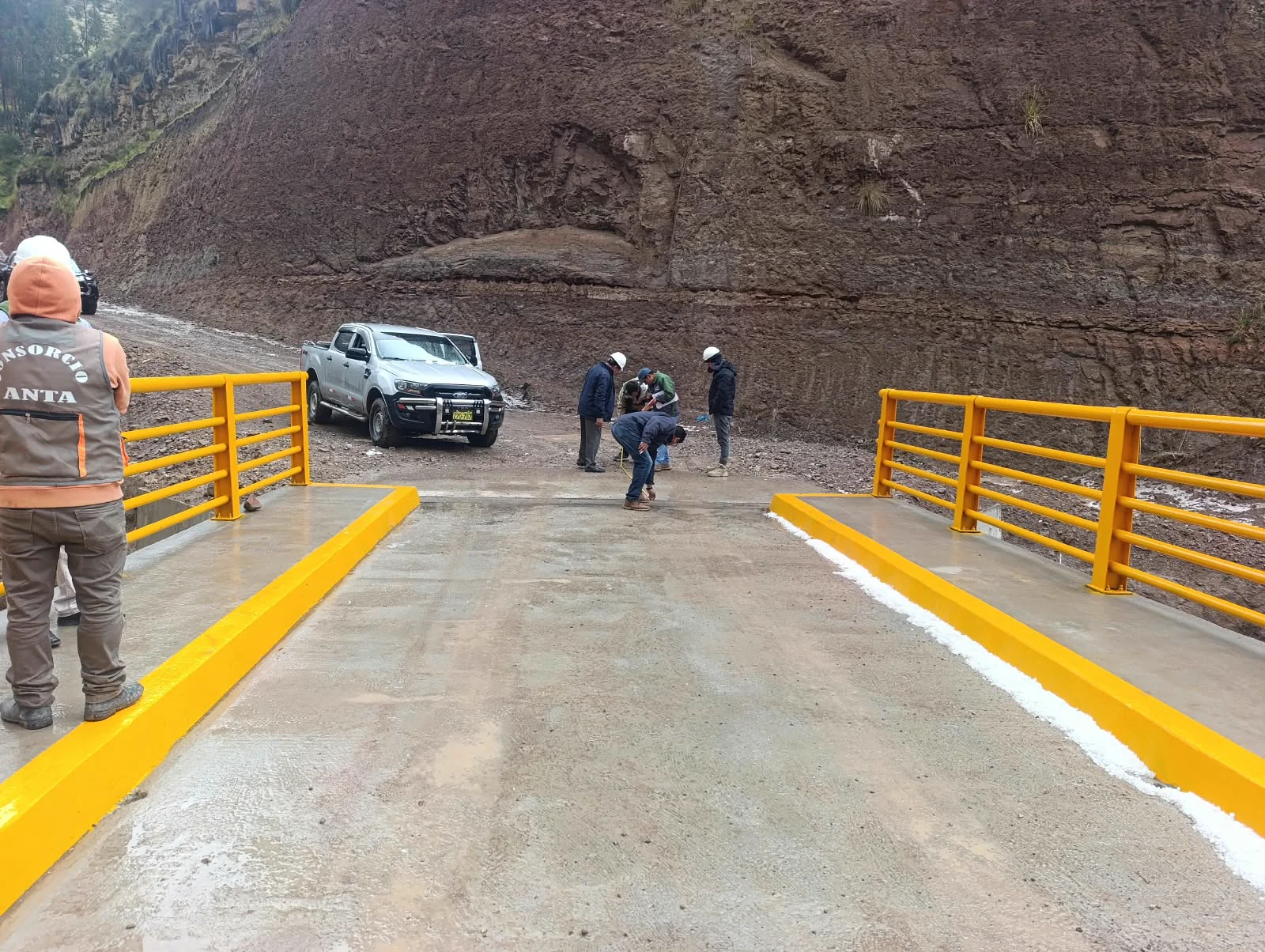 Obras viales y puentes